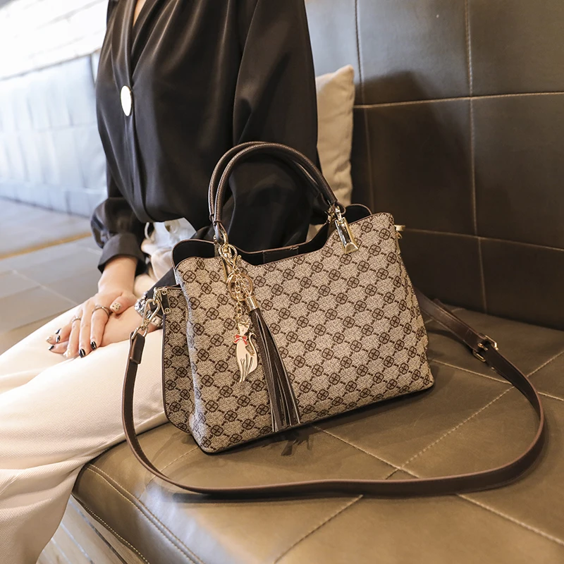 Interior Design News - New Luxury Designer Crossbody Shoulder Bag