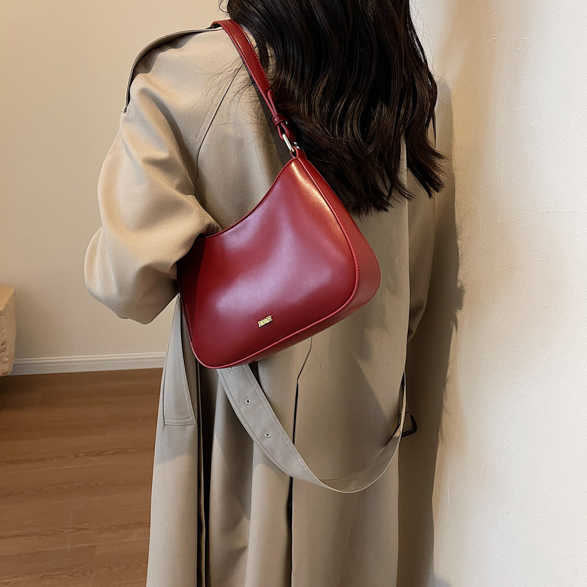 Red Underarm Shoulder Bags for - مراجعة Interior Design Trends 2026 وسعره