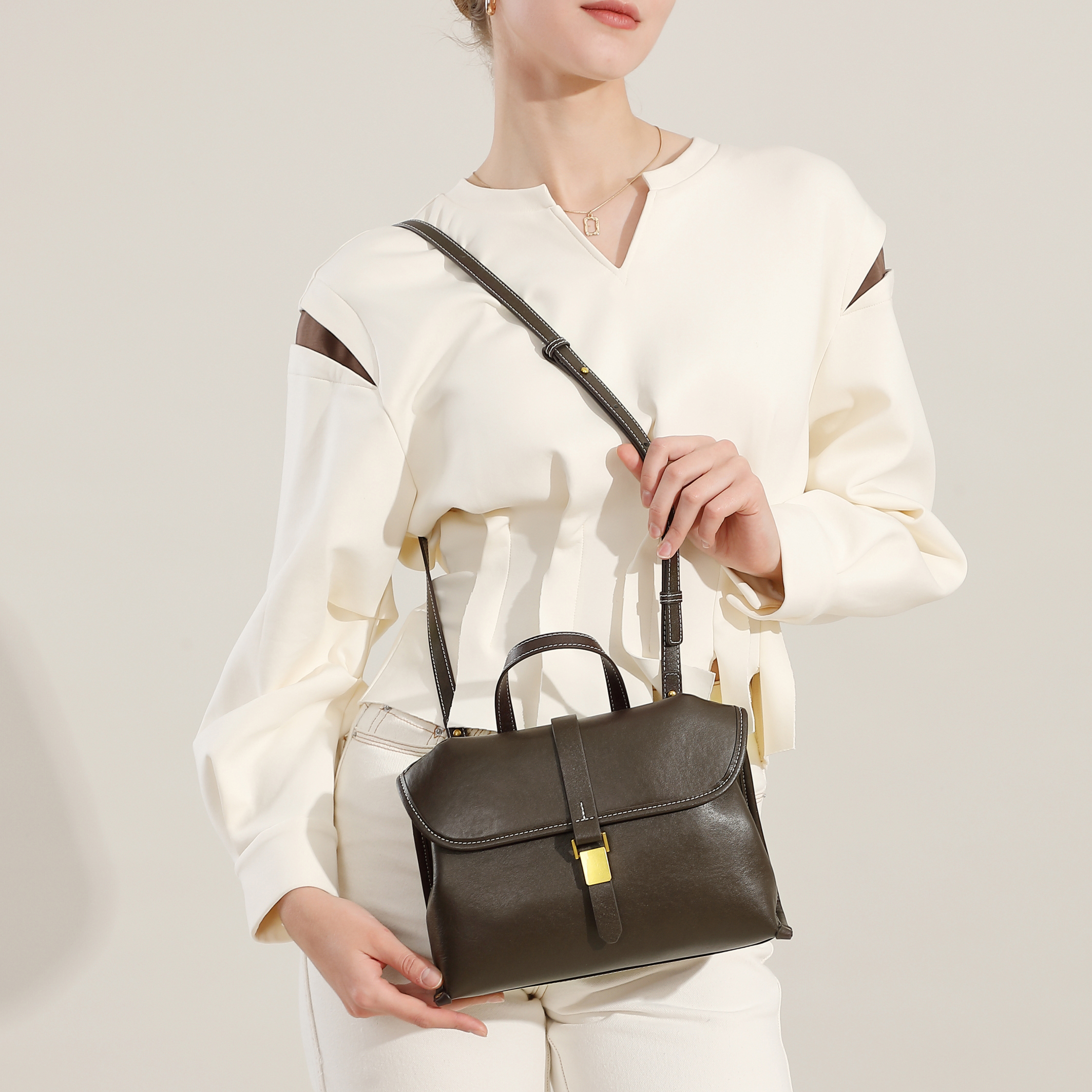 Genuine Leather Women's Handba - مراجعة Interior Design Trends 2026 وسعره