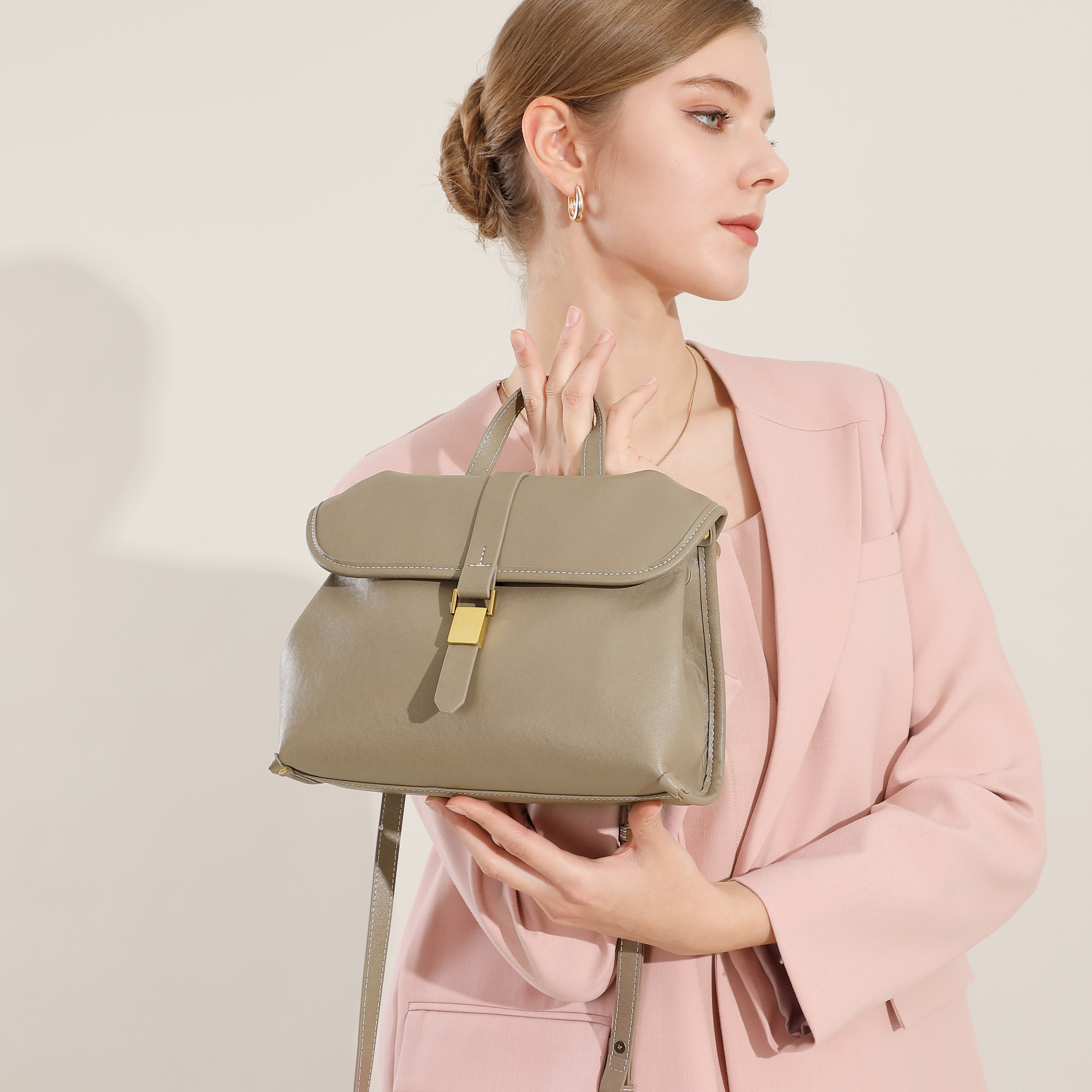 Genuine Leather Women's Handba - مراجعة Interior Design Trends 2026 وسعره